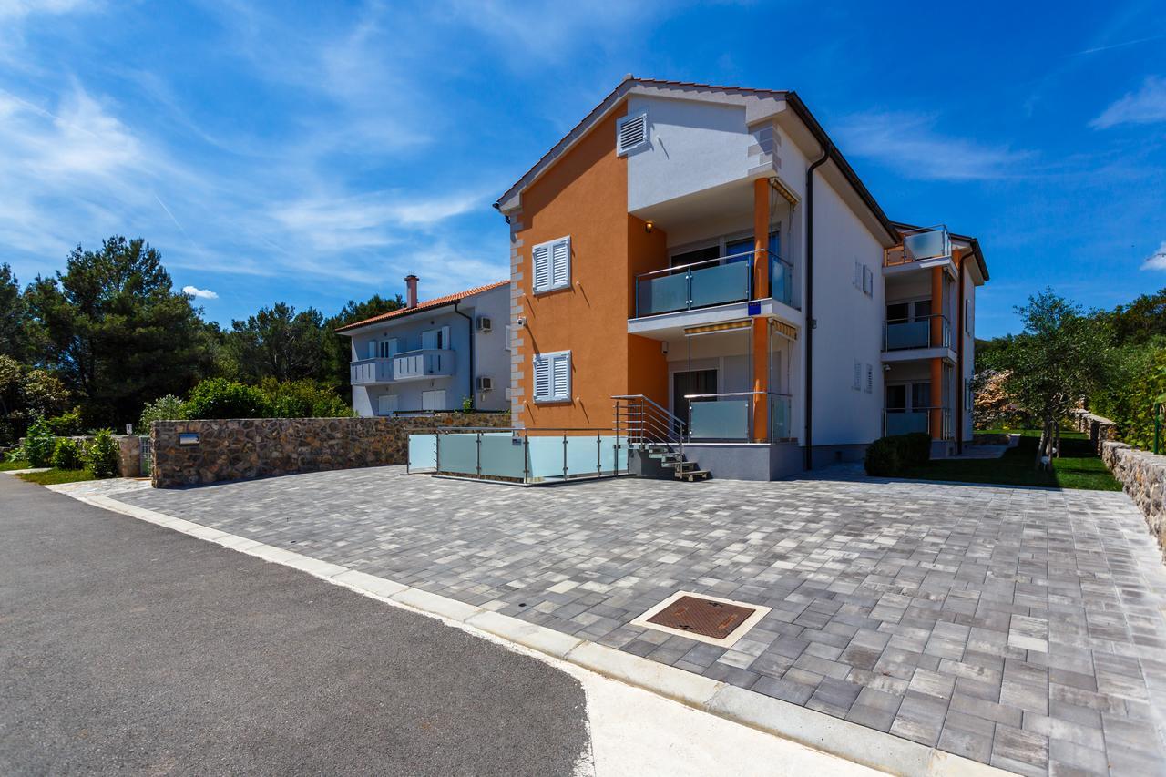 Apartments Vlado Krk Town Eksteriør bilde